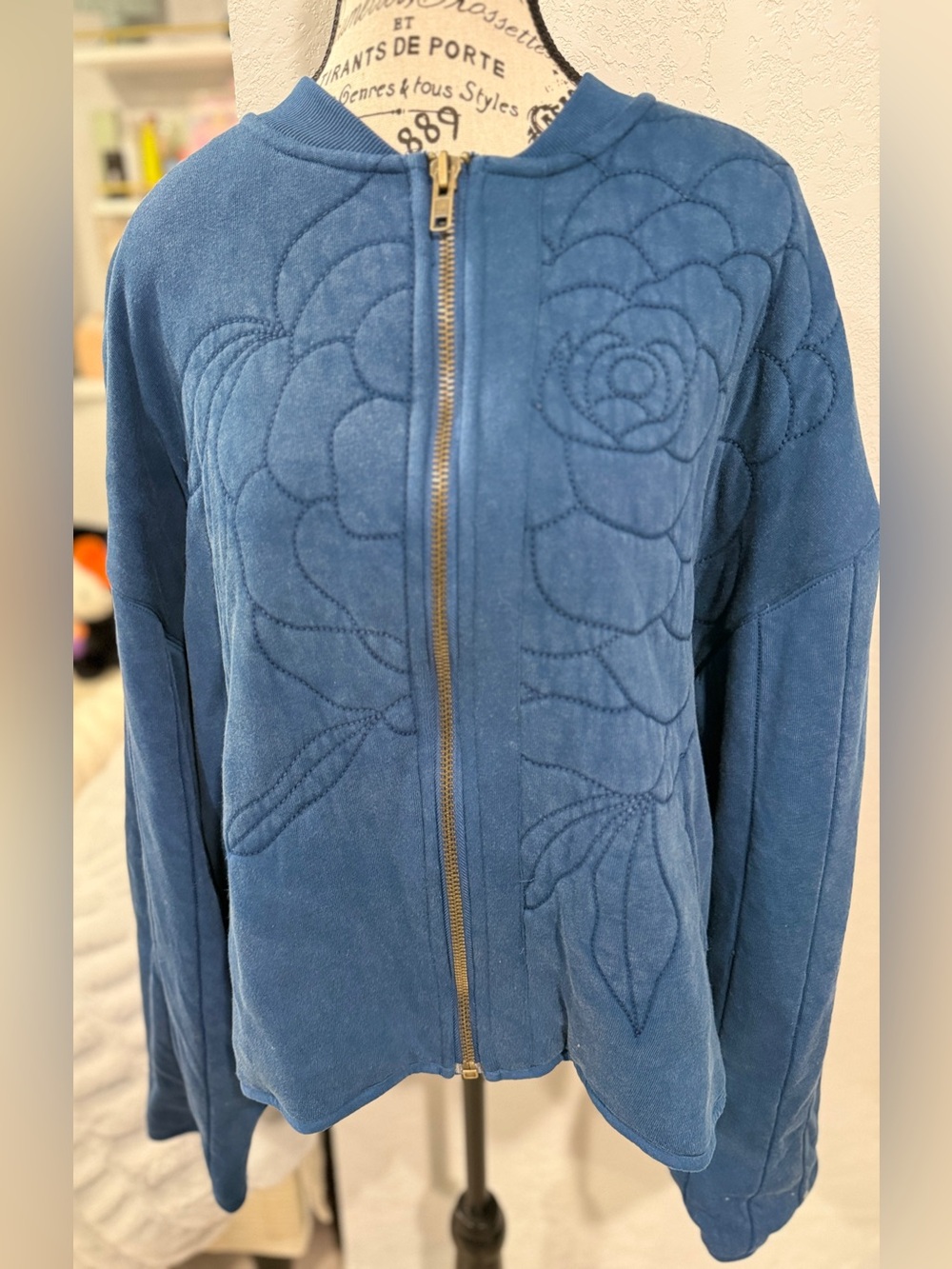 Free People Rose Front Zip Jacket Indigo Blue Floral Quilted Cotton Size L NWOT - Picture 5 of 15